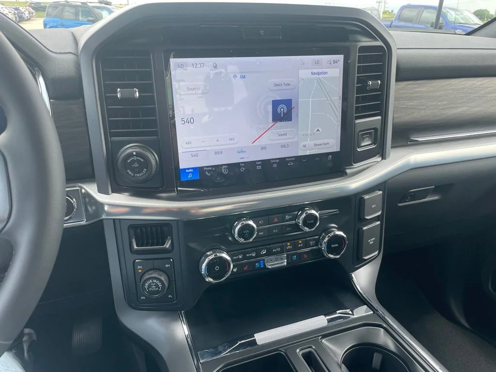 New 2026 Star White Metallic Tri-Coat Ford Lariat® image 9