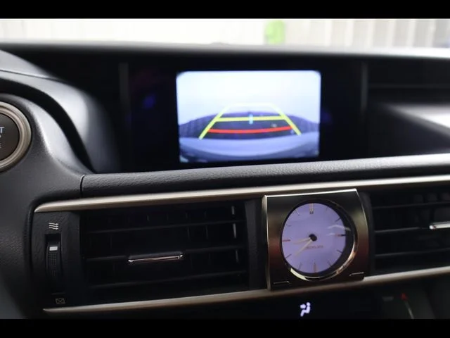 Used 2018 Silver Lexus 300 image 22
