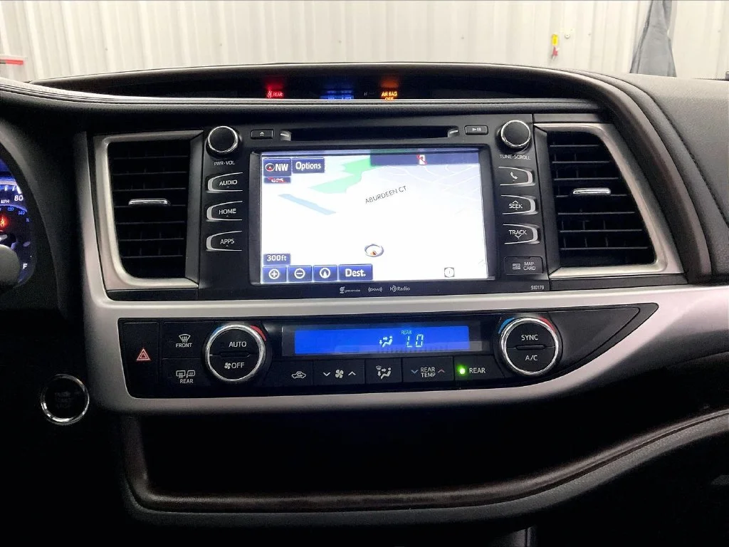 Certified Used 2018 White Toyota XLE image 36