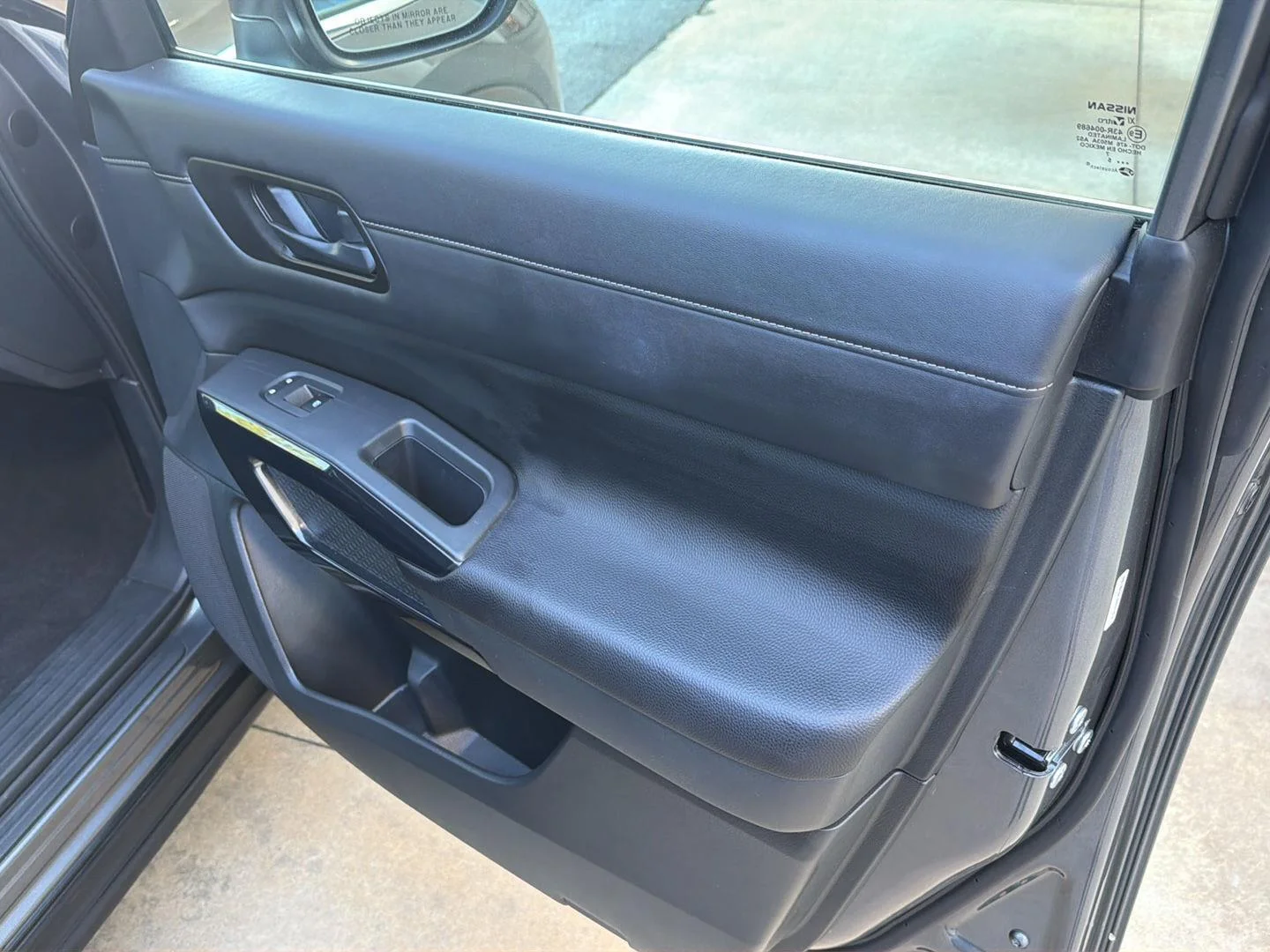 Used 2025 Gun Metallic Nissan SV image 15