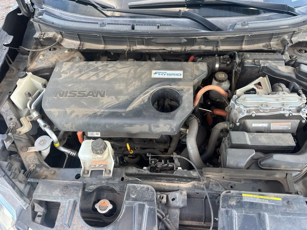 Used 2017 Gray Nissan Hybrid SV image 23