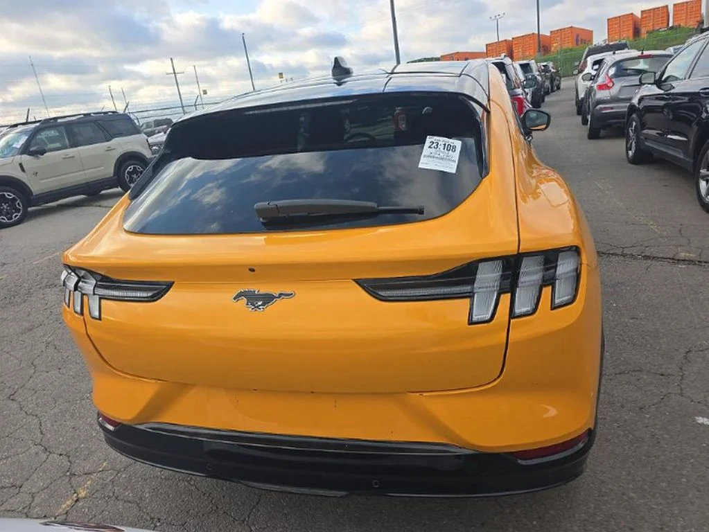Used 2023 Orange Ford Premium image 4
