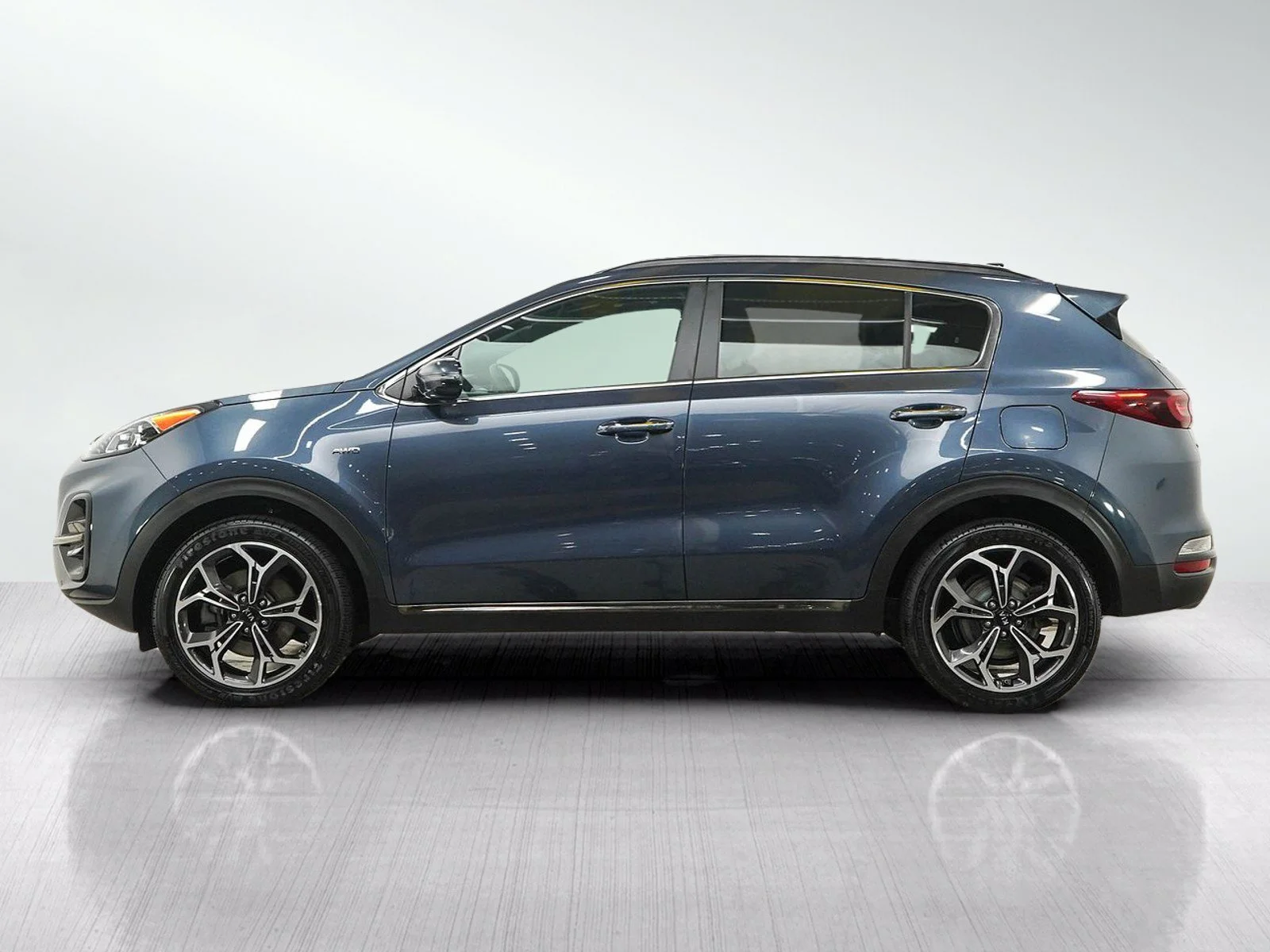 Used 2021 Kia Sportage SX Turbo with VIN KNDPRCA63M7853482 for sale in Wayzata, Minnesota
