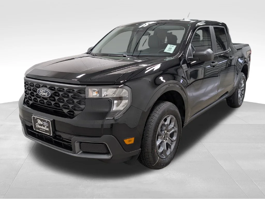 New 2026 Shadow Black Ford XLT image 4