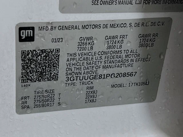 Used 2023 White GMC Denali image 31