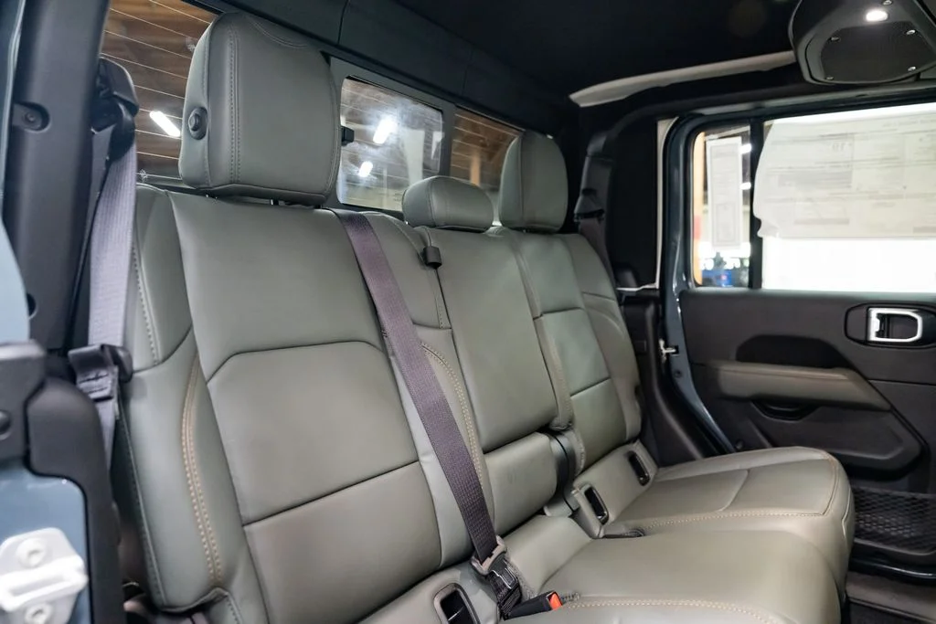 New 2026 Anvil Clear-Coat Exterior Paint Jeep Mojave X image 30