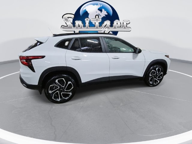 2026 Chevrolet Trax RS - Photo 9