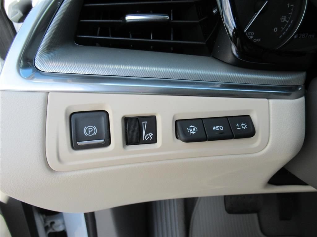 New 2026 Crystal White Tricoat Cadillac Premium Luxury image 23
