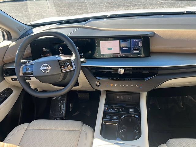 New 2026 Everest White Pearl TriCoat / Super Black Two-tone Nissan Platinum image 15