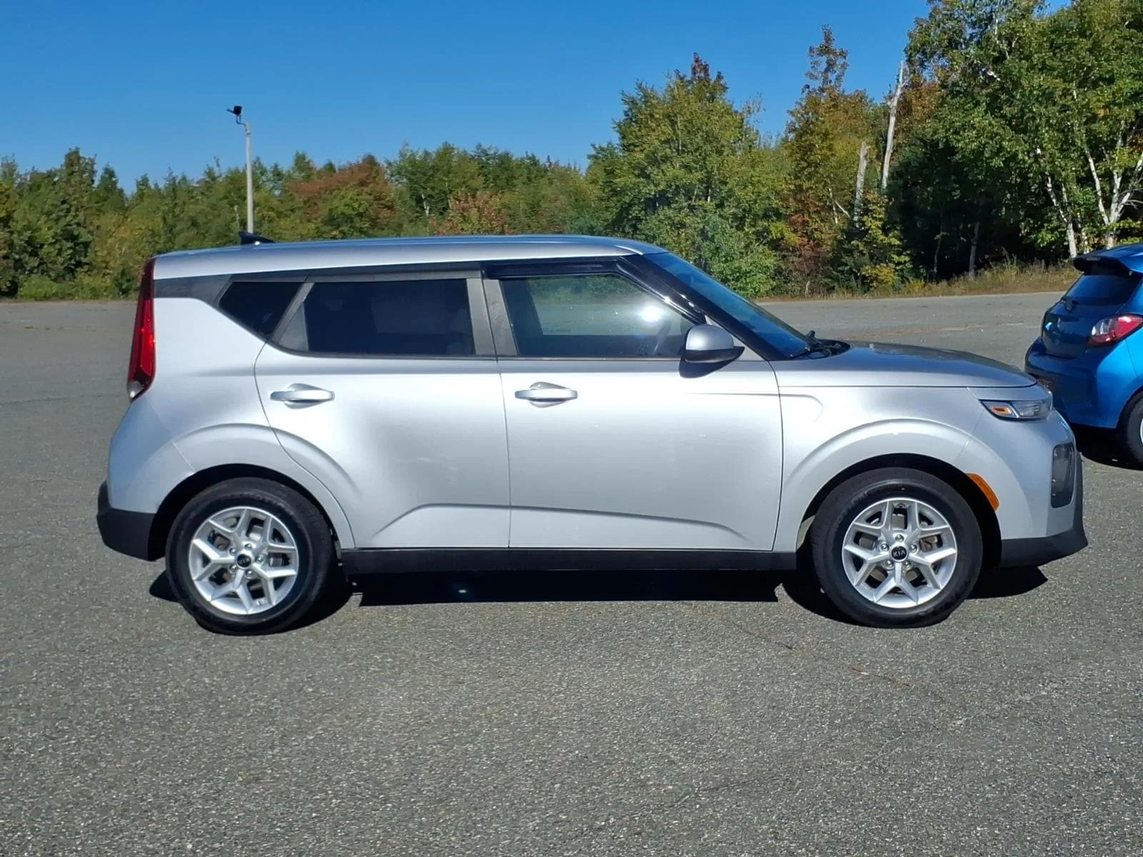 Used 2020 Sparkling Silver Kia S image 4