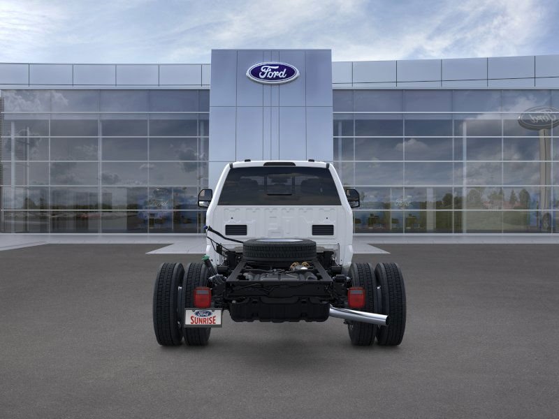2026 Ford F-550 Super Duty Chassis Cab XLT