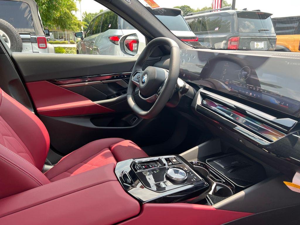 New 2027 Alpine White BMW 530i image 29