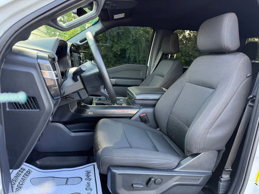 Used 2023 White Ford XLT image 12