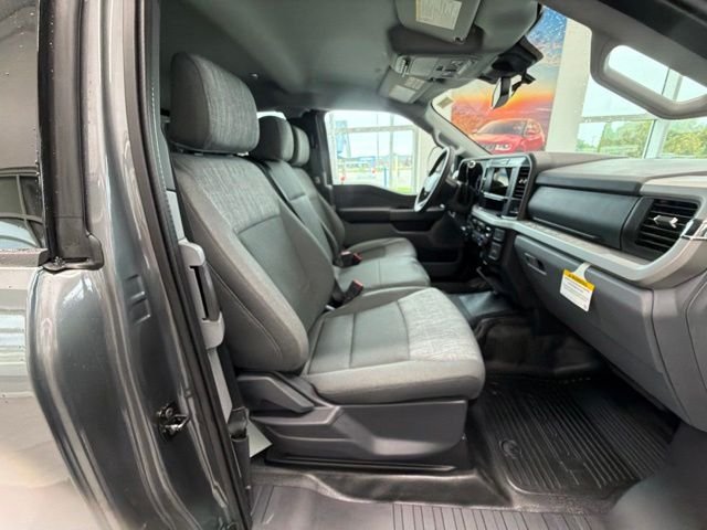 New 2027 Carbonized Gray Metallic Ford F-250® XLT image 46