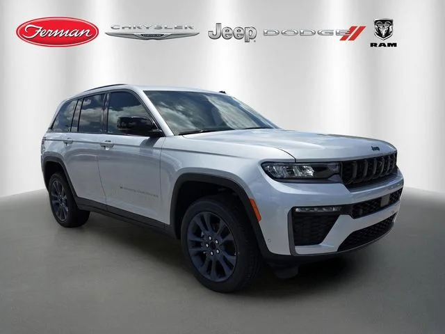 New 2026 Silver Zynith Exterior Paint Jeep 85th Anniversary Edition image 1