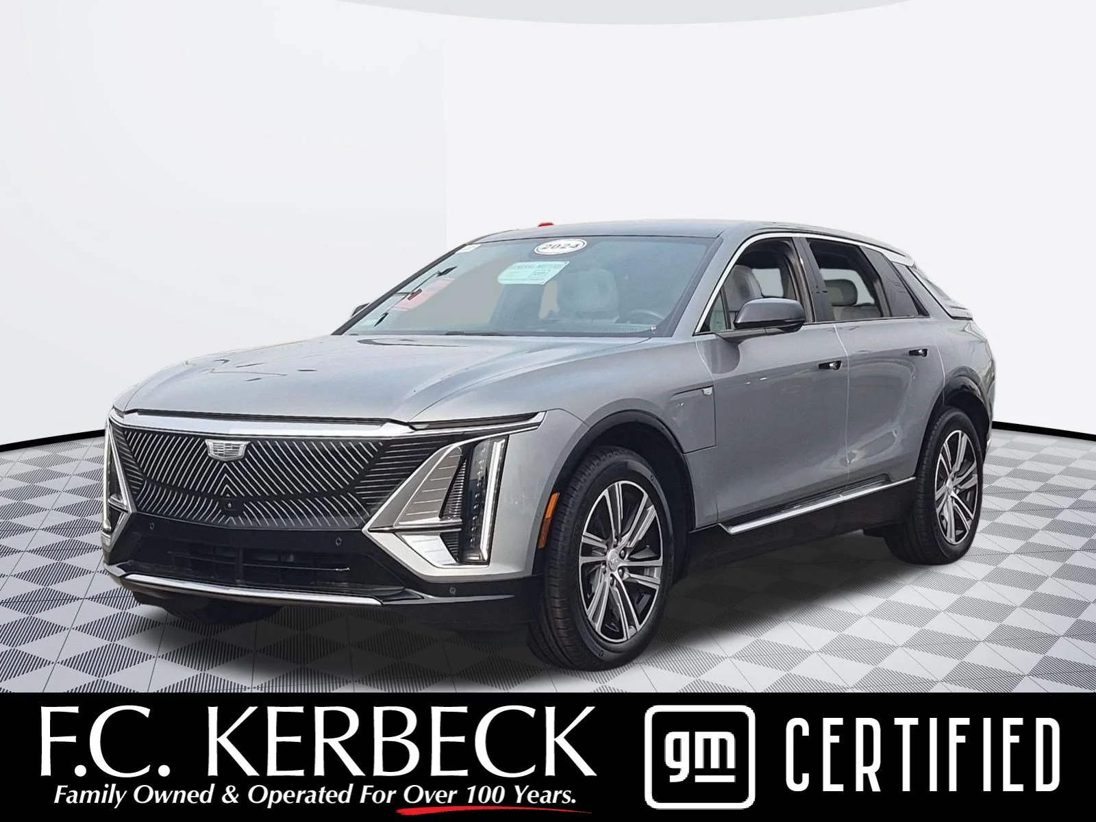 Used 2024 Argent Silver Metallic Cadillac Luxury image 1