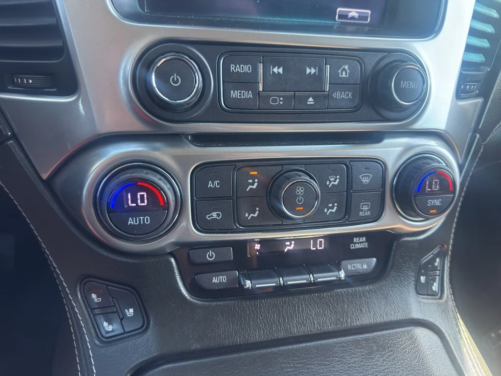 Used 2019 Summit White Chevrolet Premier image 28