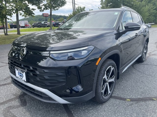 New 2026 Deep Black Pearl Volkswagen SE AWD image 1