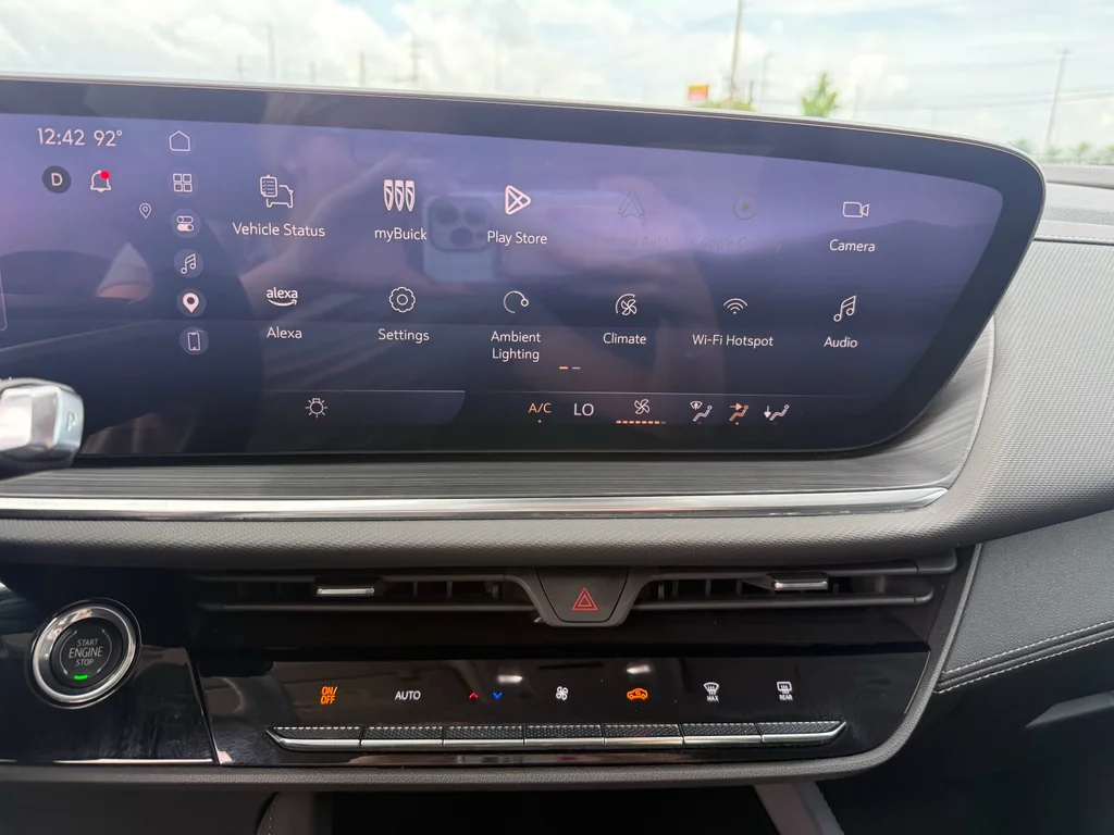2025 Buick Envision Preferred - Photo 19