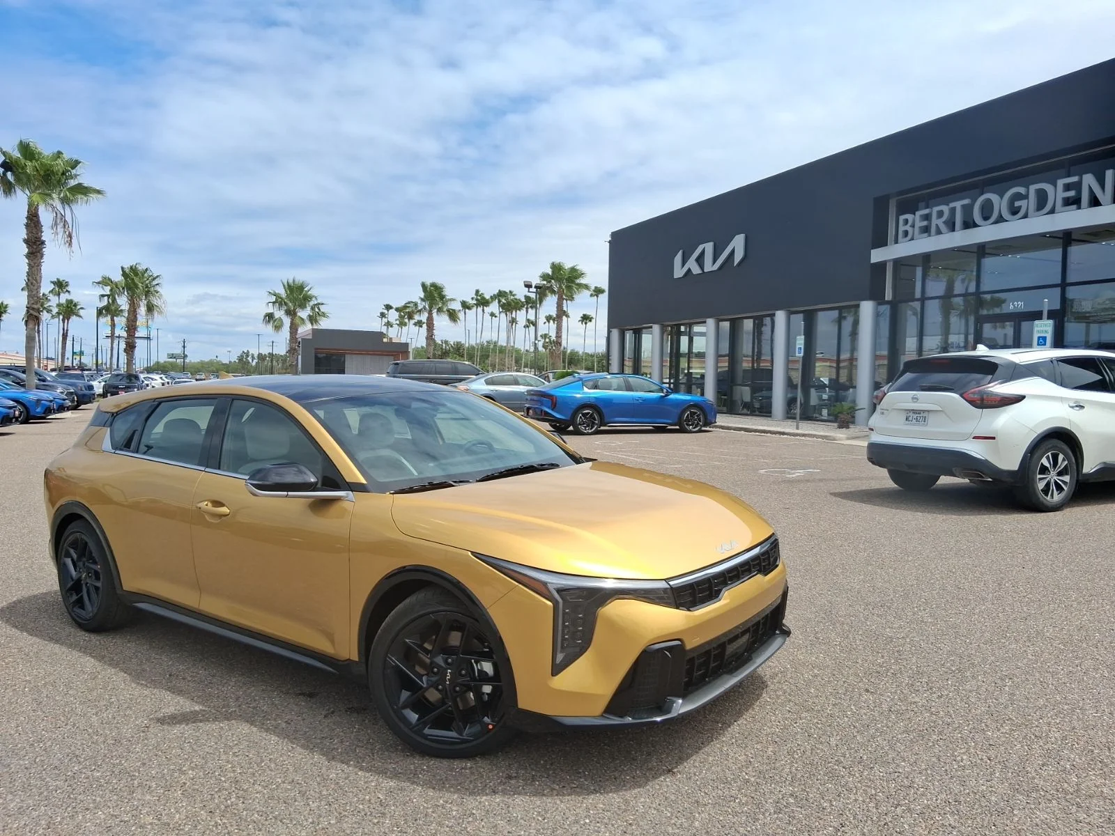 2026 Kia K4 GT-Line Turbo AT Hatchback's photo