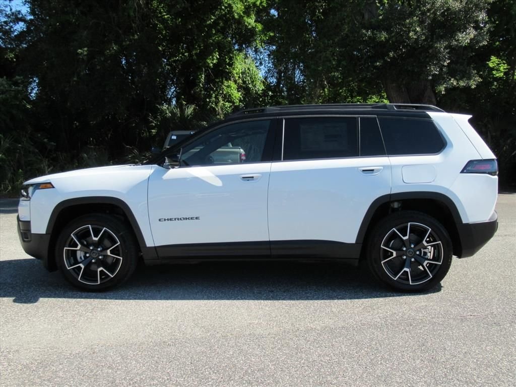 New 2026 Bright White Clear-Coat Exterior Paint Jeep Overland image 4