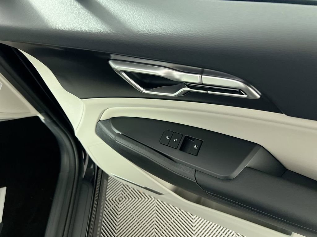 New 2026 Fusion Black Kia EX image 30