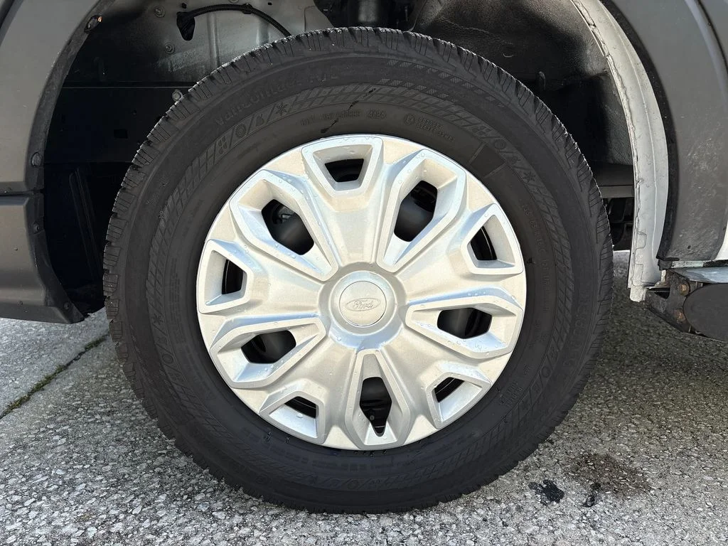 Certified Used 2025 White Ford Base image 15