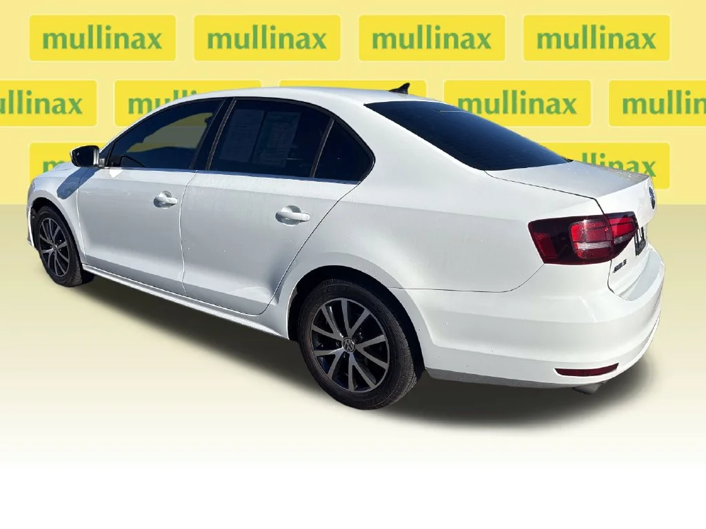 Used 2017 White Volkswagen 1.4T SE image 10