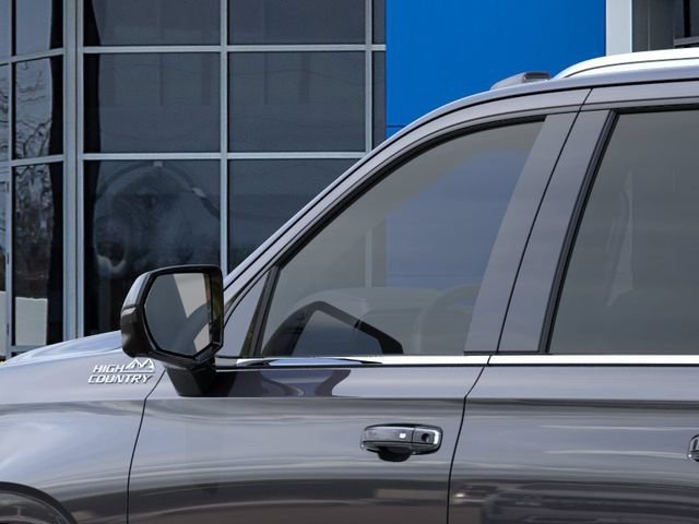 2026 Chevrolet Suburban High Country - Photo 12