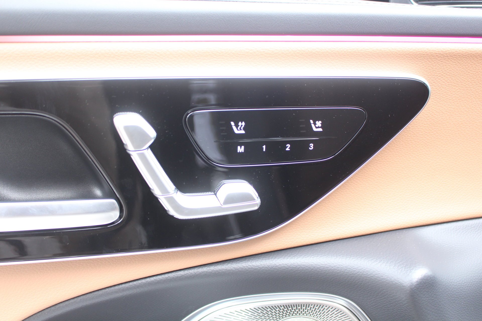 2026 Mercedes-Benz E-Class E350 - Photo 14