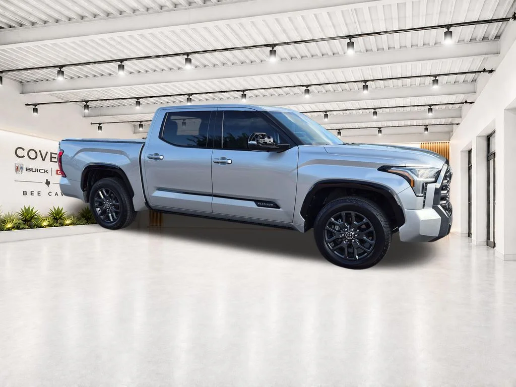 Used 2022 Silver Toyota Platinum image 15