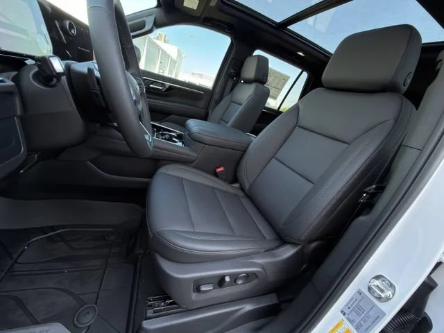 New 2026 Summit White Chevrolet LT image 19