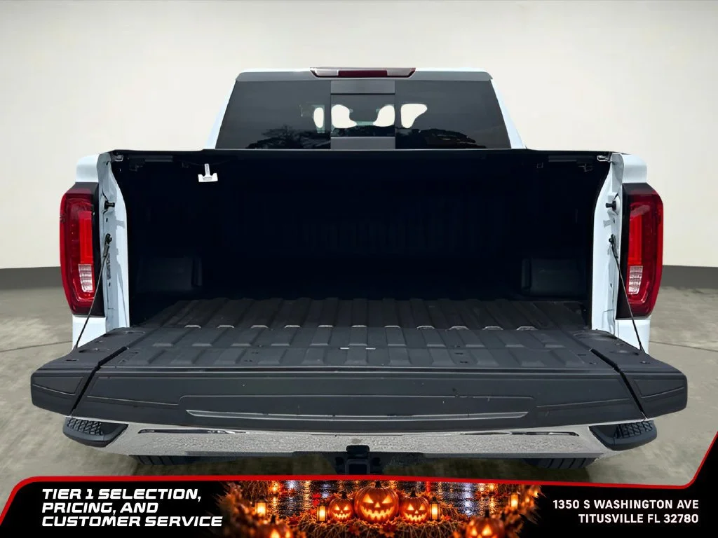 New 2026 Glacier White Tricoat GMC SLT image 16
