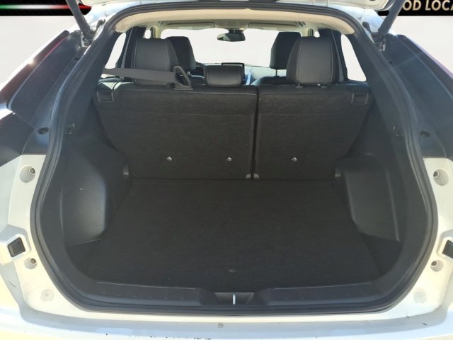 Used 2025  Mitsubishi SE image 24