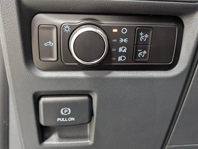 New 2026 Oxford White Ford STX® image 41