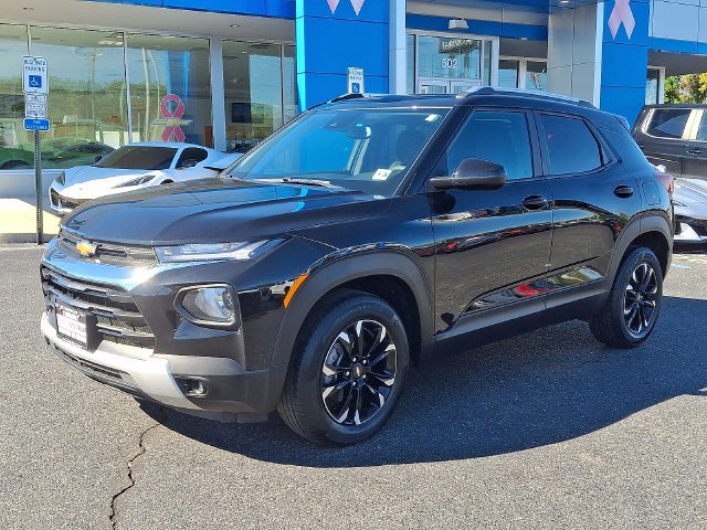 Used 2023 Black Chevrolet LT image 4