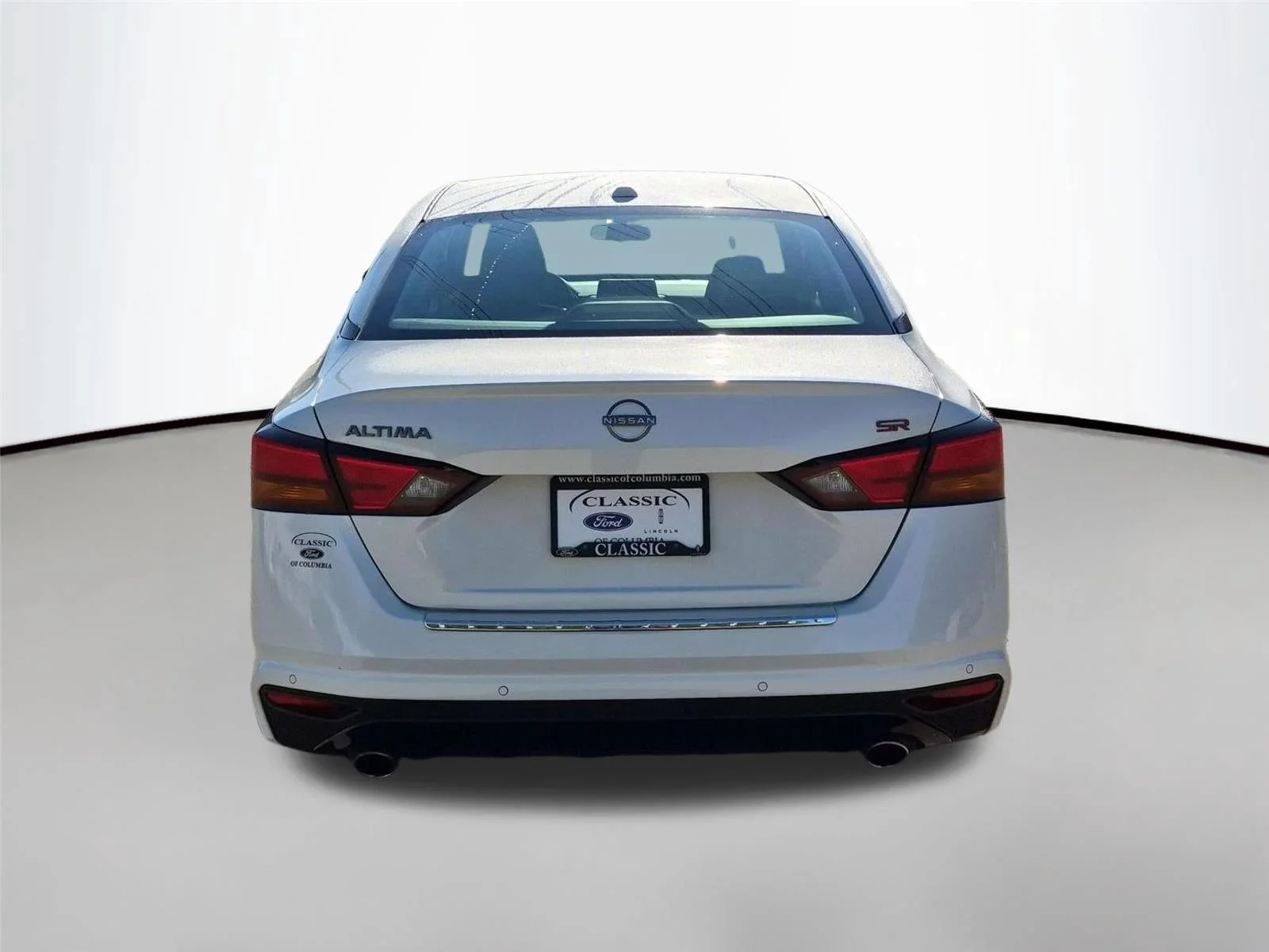 Used 2023 Pearl White Tricoat Nissan 2.5 SR image 4