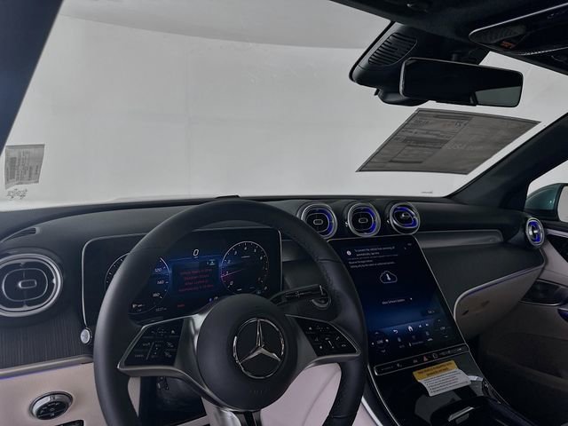New 2026 Verde Silver Metallic Mercedes-Benz GLC 300 image 40