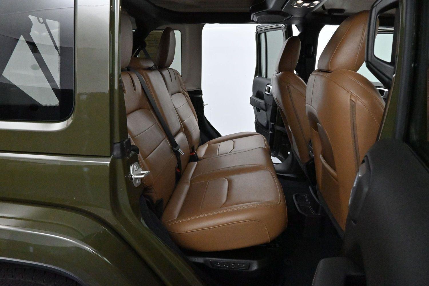 Used 2023 Sarge Green Clearcoat Jeep Sahara image 32