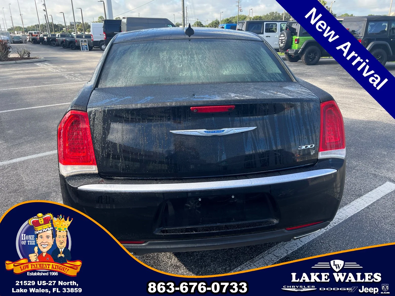 Used 2019 Black Chrysler Limited image 7