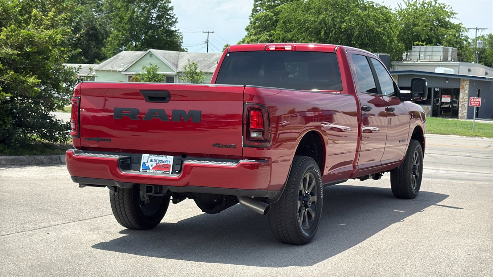New 2026 Molten Red Pearl-Coat Exterior Paint RAM Lone Star image 5