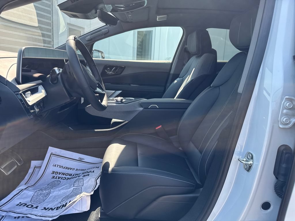 2027 Cadillac OPTIQ Luxury - Photo 15