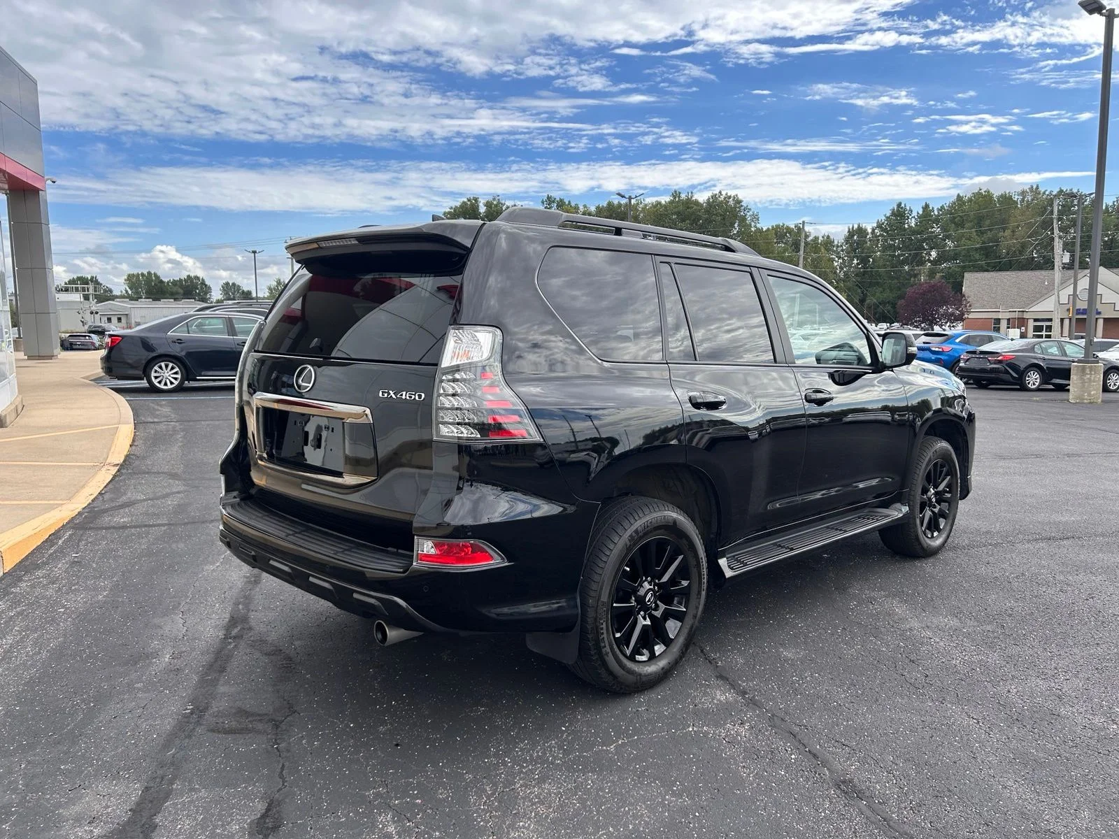 Used 2023 Black Lexus 460 image 3