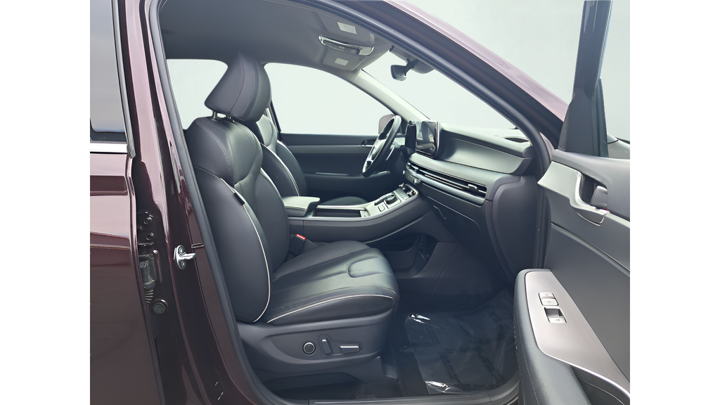 Used 2023 Burgundy Hyundai SEL image 16