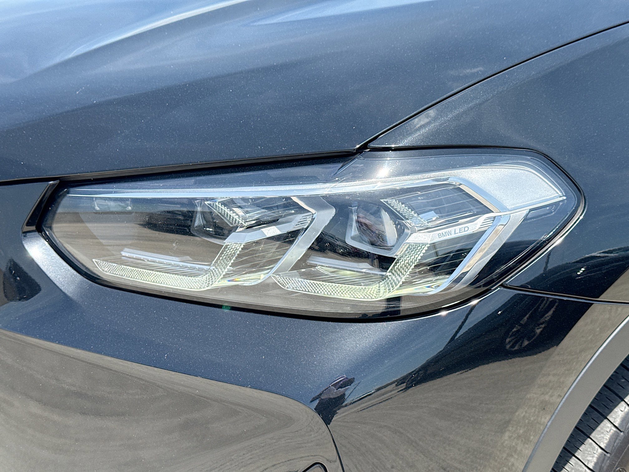 Used 2022 Black Sapphire Metallic BMW xDrive30i image 9