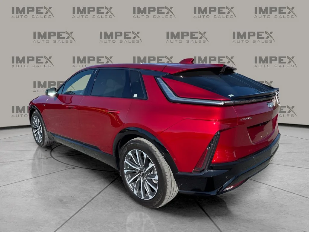 Used 2024 Red Cadillac Sport image 3