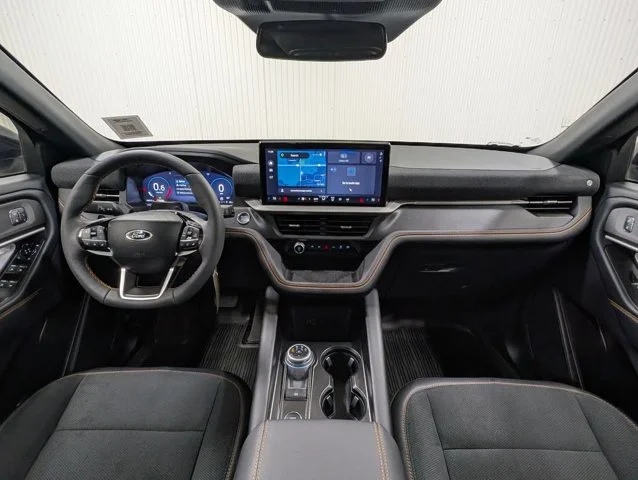 New 2026 Space White Metallic Ford Tremor® image 35