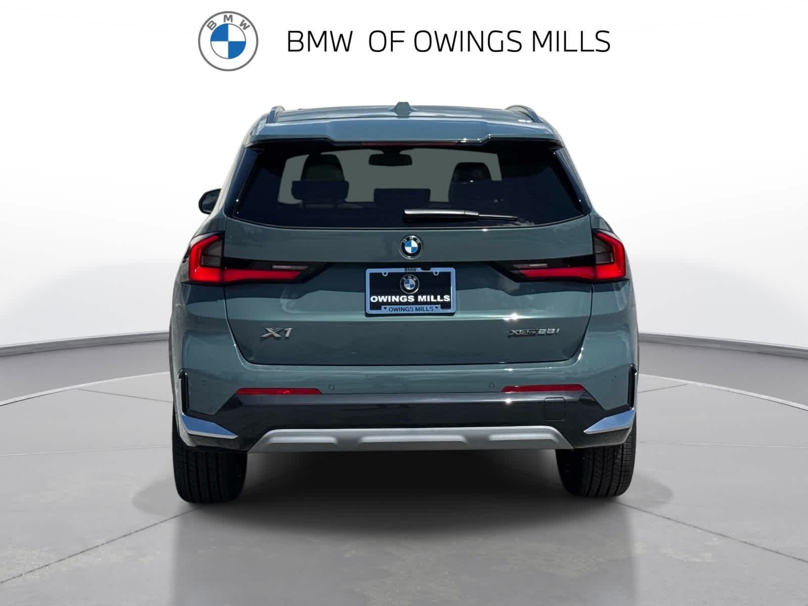 New 2026 Cape York Green Metallic BMW xDrive28i image 7