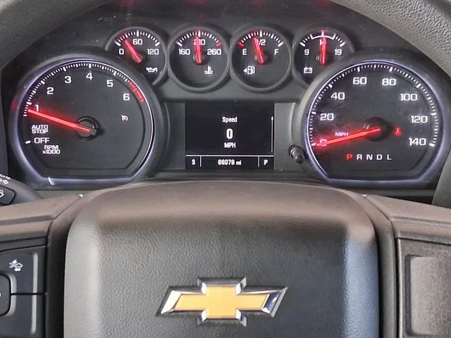 Used 2023 White Chevrolet Custom image 13