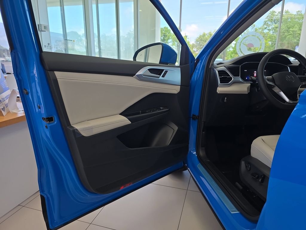 New 2026 Blue Volkswagen 1.5T SE image 15